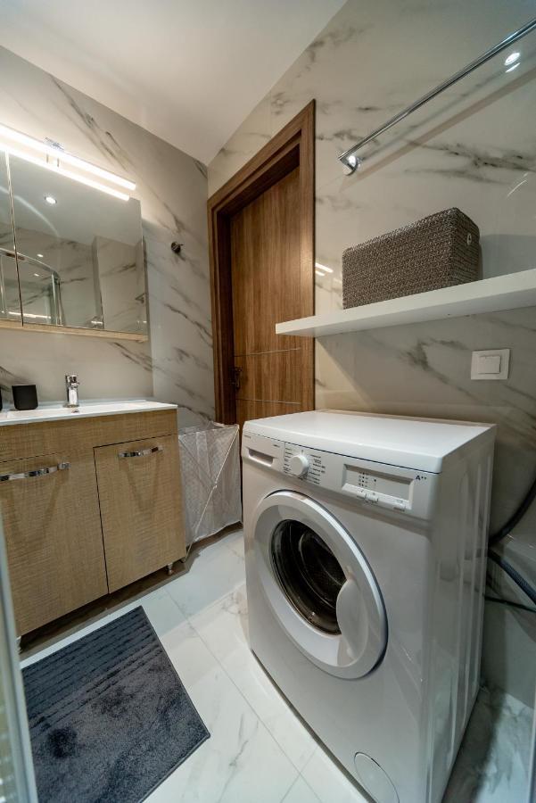 Nika Apartment Hanioti Bagian luar foto
