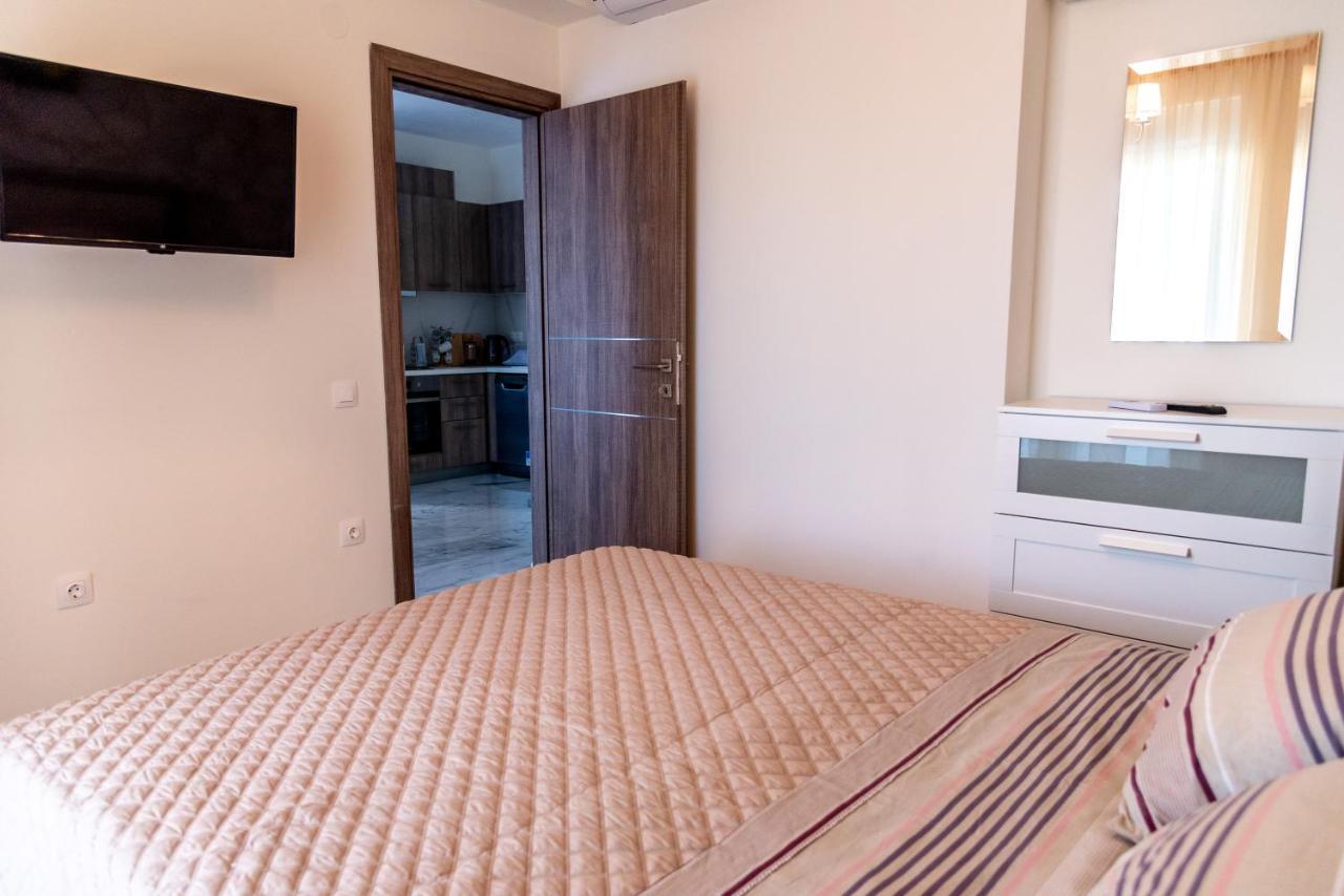 Nika Apartment Hanioti Bagian luar foto